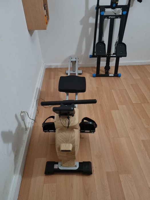 Máquina de remo caseiro