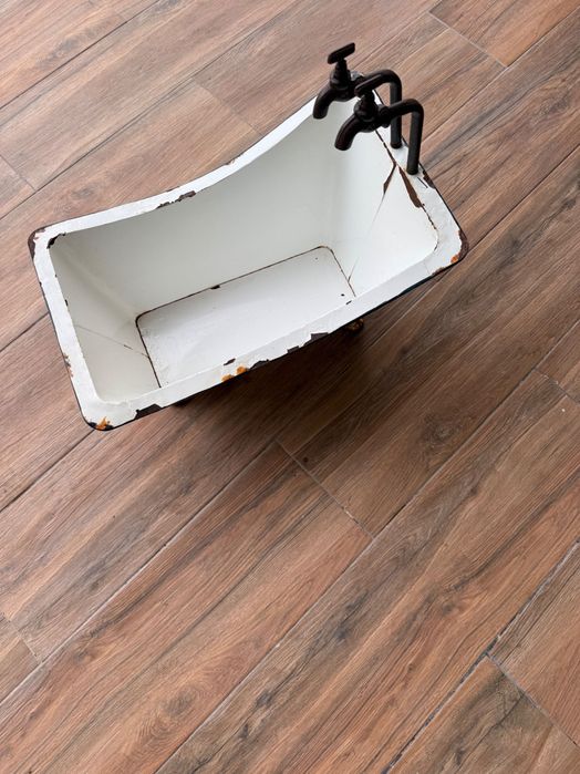 Banheira decorativa e Jarro 1L