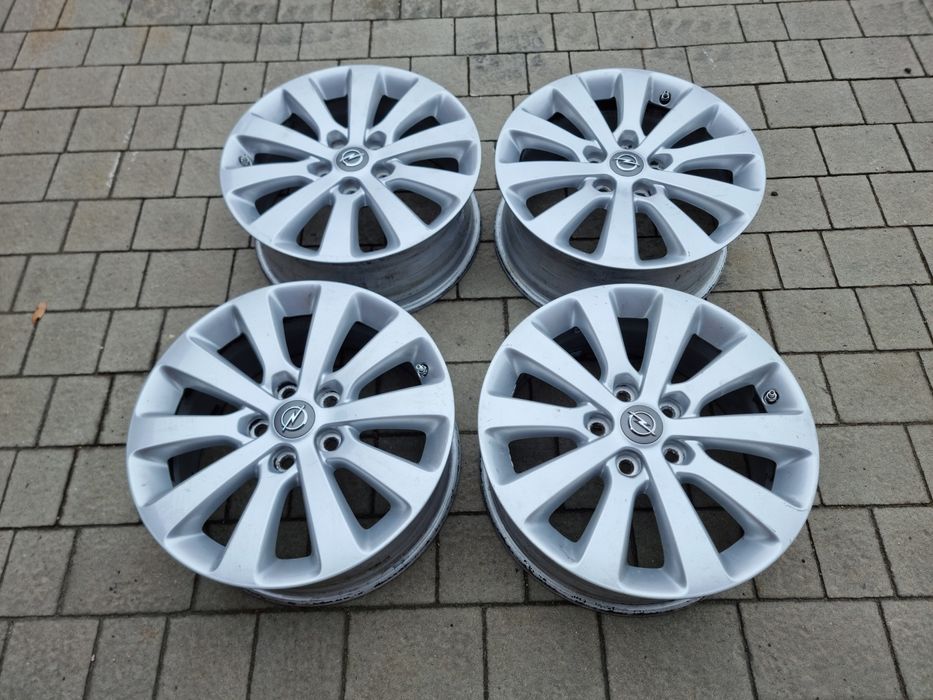 Felgi 17" Aluminiowe Opel Astra Vectra Zafira 5x110