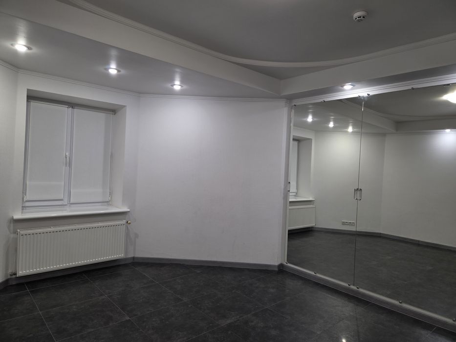 Бровари оренда приміщення, 110 кв, цоколь, година/місяць