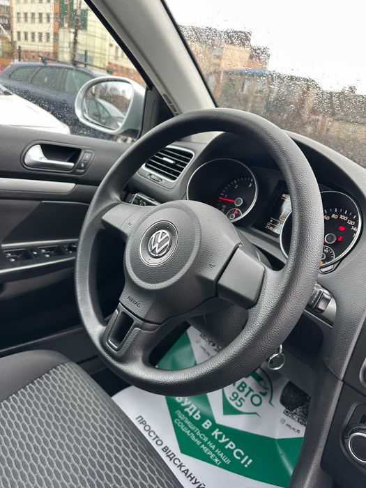 Продам Volkswagen Golf 2010 рік можлива розстрочка,кредит,обмін!