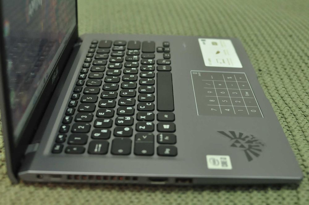 Игровой ноутбук Asus R465i (Core i3/ 8Gb/ SSD /video - 2Gb)