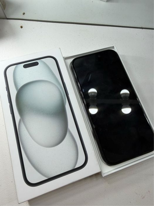 Iphone 15 dobry stan