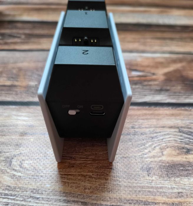 Stacja ładująca do kontrolera PS5