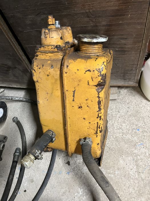 Бак для гідравліки Бак