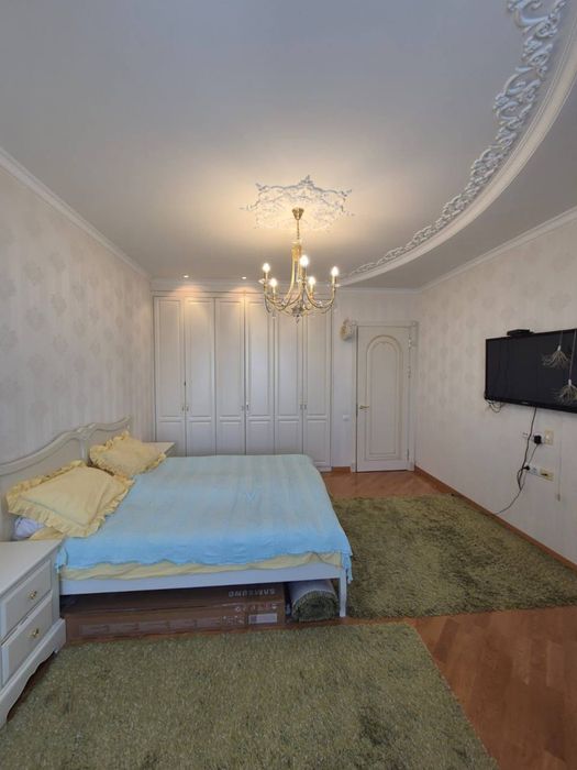 4к! Новострой! 1150 дол кв м с мебелью! Центр Успенская площадь! Паркинг подземный