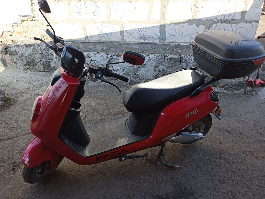 Електроскутер Fada NiO 2000W (Li-Ion) Графітовий