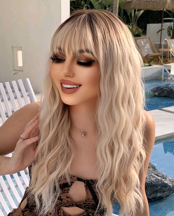 Peruka blond z grzywką