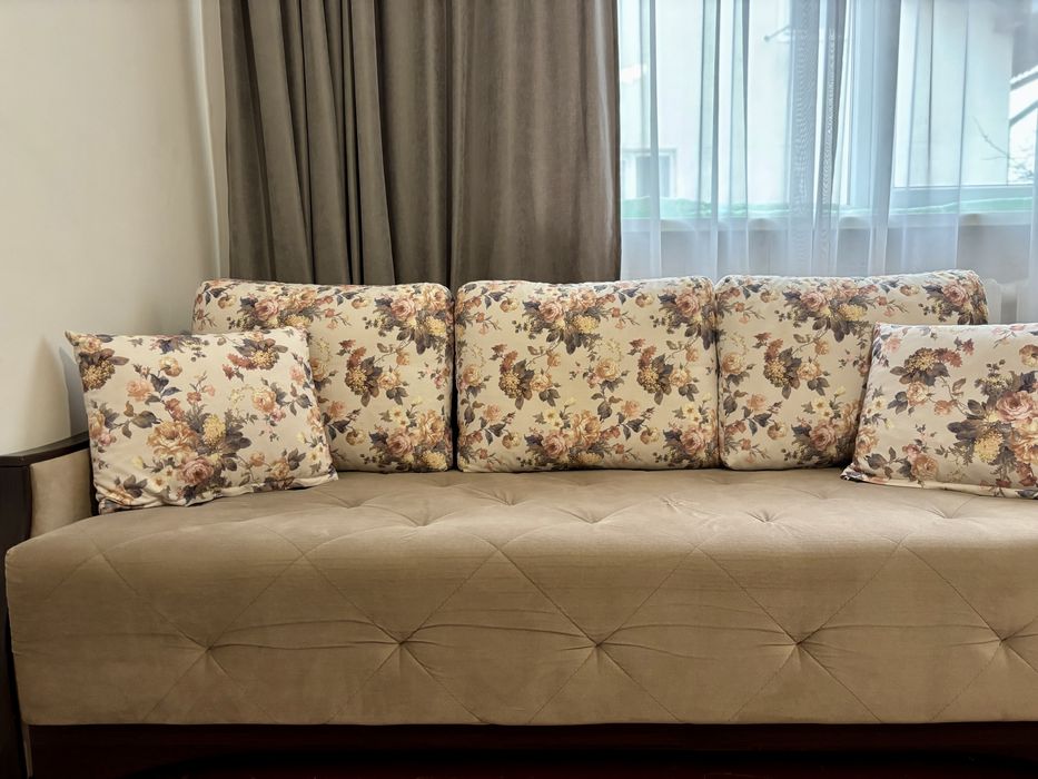 Продам розкладний диван в хорошому стані