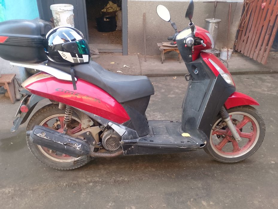 Скутер вайпер 150 кубів