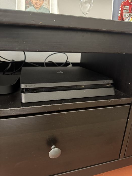 PlayStation 4 500GB