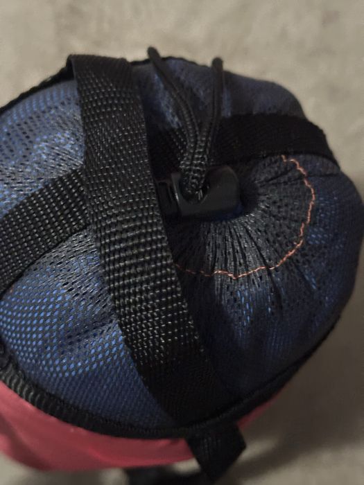 Спальник , спальний мішок adventurige