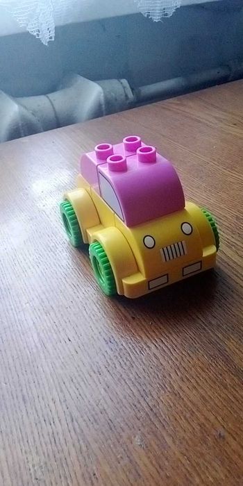 Продам детские игрушечные пластмассовые машинки