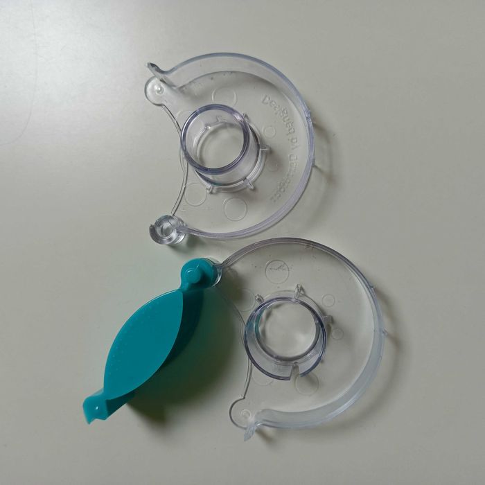 Podajnik do taśmy dyspenser