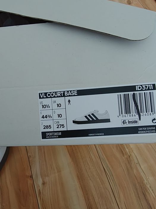 Buty Adidas r. 44 2/3