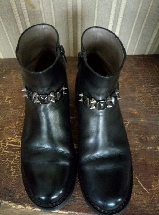 Ботинки кожаные классные