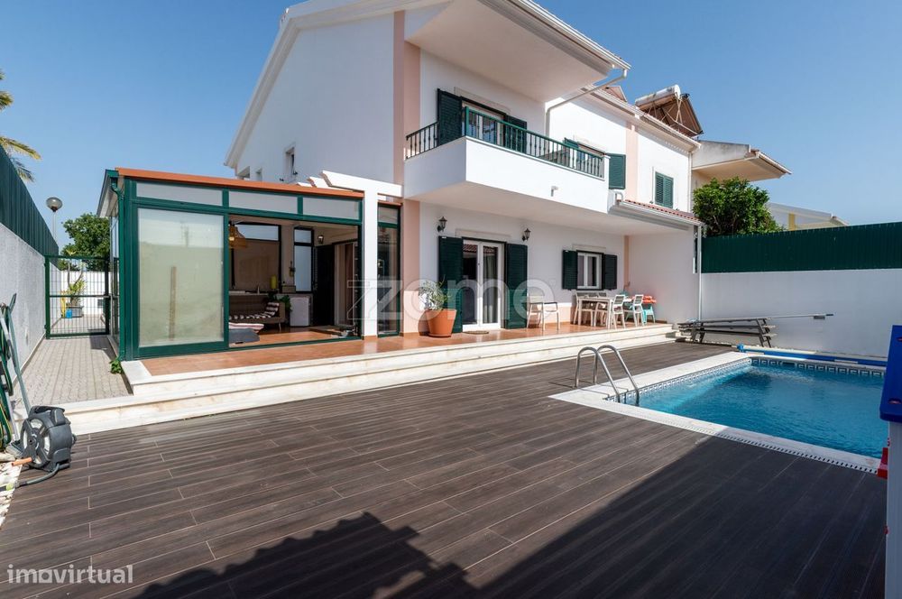 Moradia T4+1, com piscina