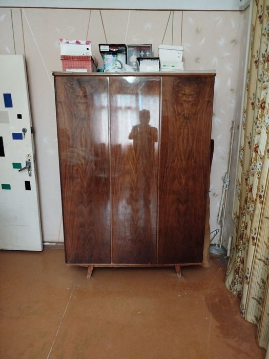 Продам шкаф СССР