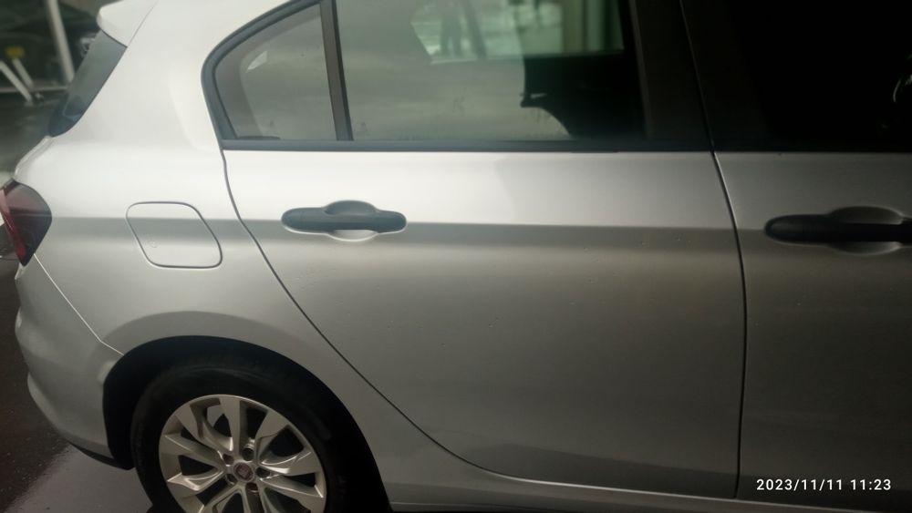 Fiat tipo cinza  claro