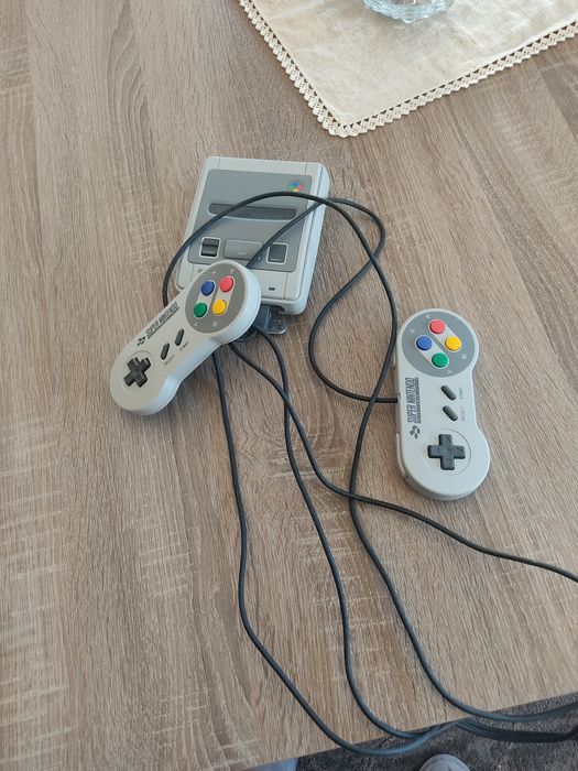 Vendo Mini Super Nintendo
