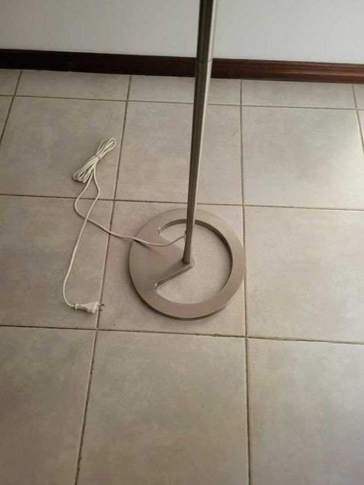 Candeeiro de Pé Nyfors