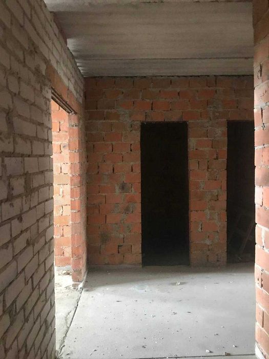 Продажа 2 кімнатної квартири в новому, цегляному,  зданному в експлуатацію ЖК Едельвейс.Працюємо з сертифікатами.