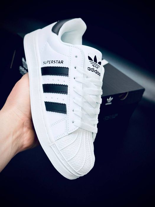 Ададис суперс стар / черно белые суперстары / подростковые женские красовки adidas superstar / трендовые красовки на лето