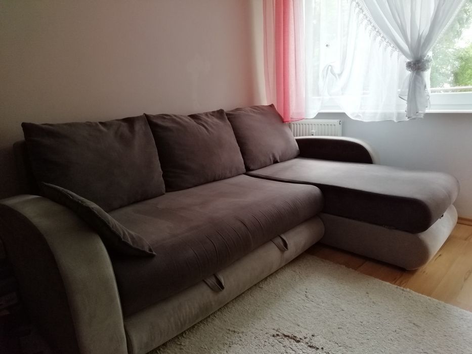 Kanapa narożna w kolorze szarym