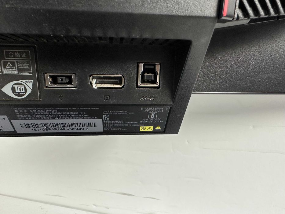 Mistrzowski Monitor Lenovo ThinkCentre Tio24 G4 FHD Głośniki Kamera + Zasilacz