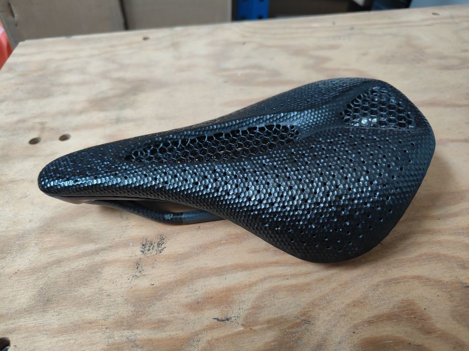 199€
Selim Specialized S-Works Power mirror 143mm
Valor fixo 
Excelente estado.