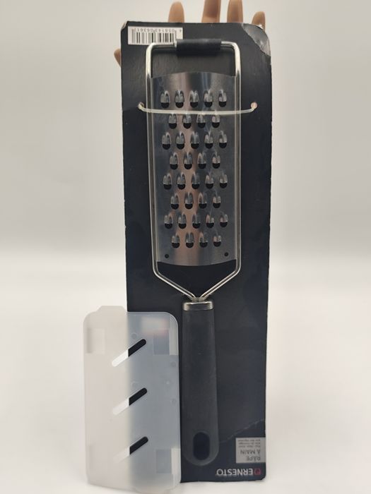 Nowa tarka ręczna Ernesto do sera i warzyw z osłonką