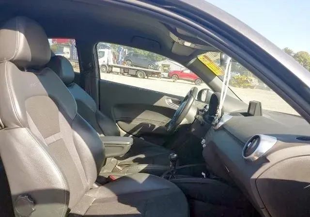 AUDI A1 S Line 1.4 TFSI 16v PARA PEÇAS PEÇA 140CV CPT - Frente
