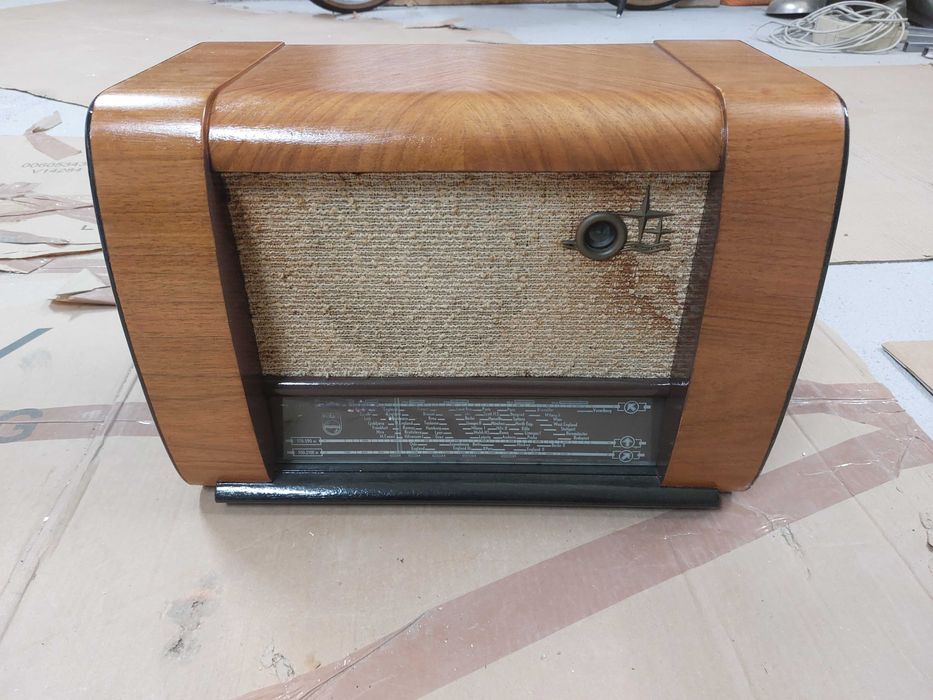 Rádio Phillips antigo