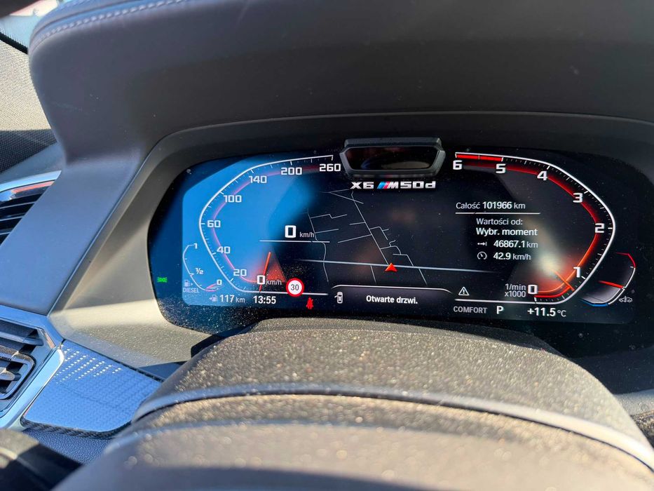 samochód BMW X6 M50d okazja