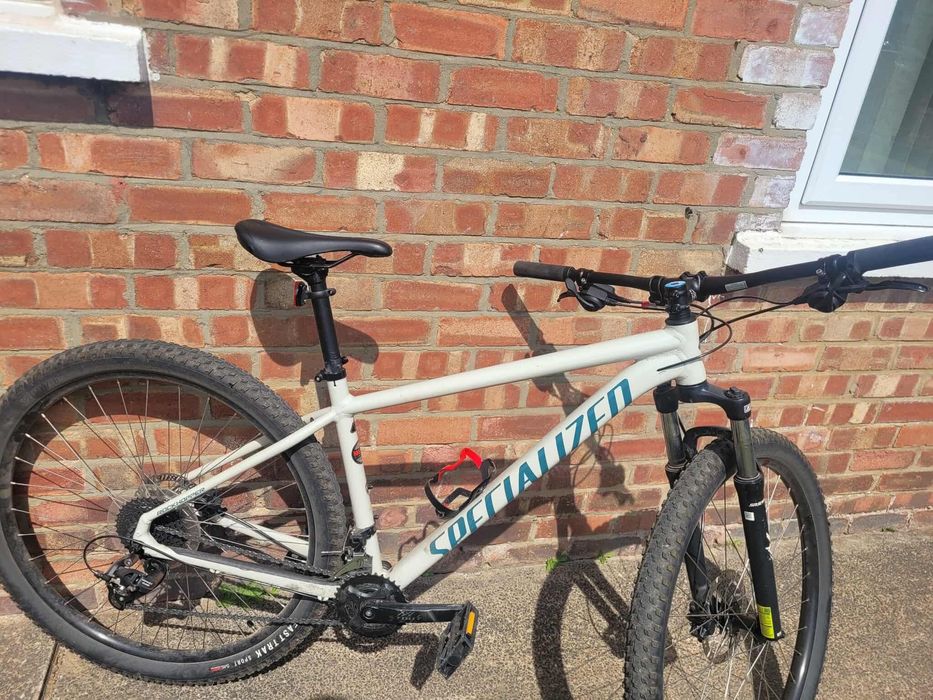 Specialized Rockhopper Sport 29" Trail
Gloss White/Dust Turquoise (L)