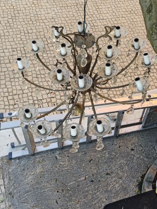 Lustre  muito antigo