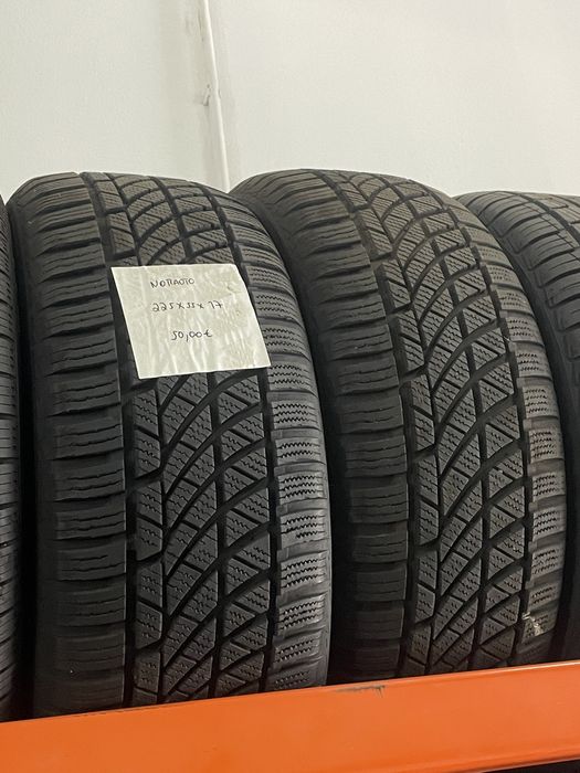 Pneus  225-55-R17
