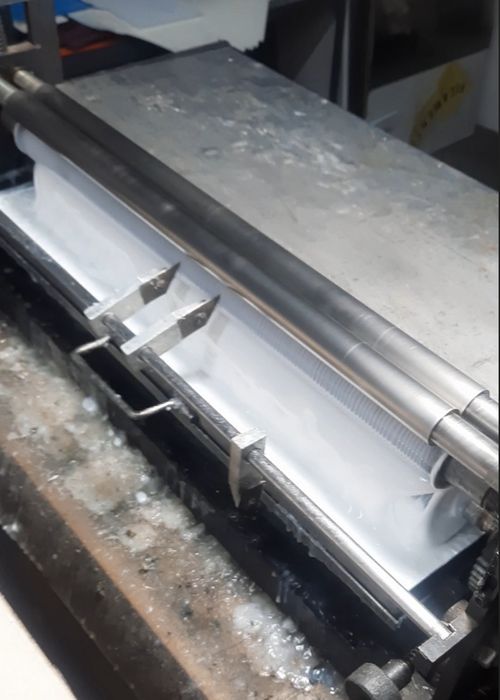 Клеемазательна машина і Станок для  круглих коробок