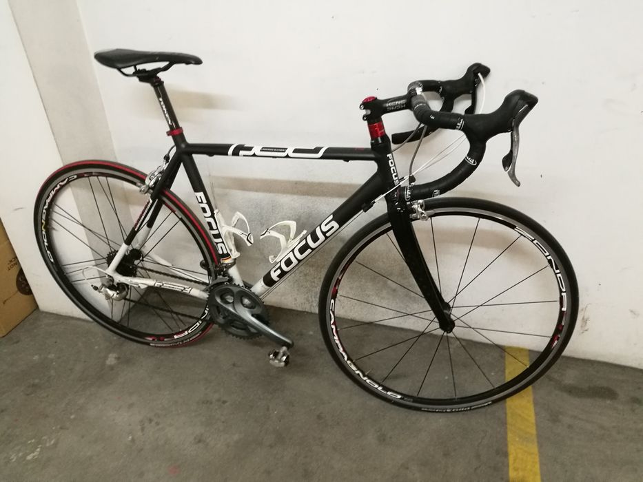 Bicicleta estrada Focus