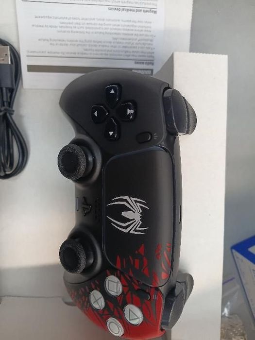 Dyalsense spider man