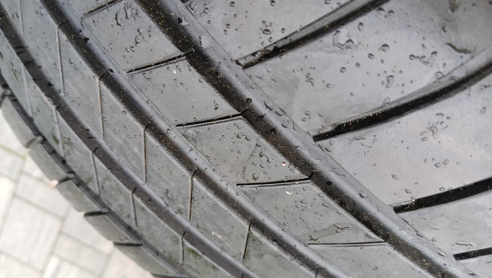 245/40r18  BRIDGESTONE Turanza T005  , 2 OPONY    j.NOWE ,     + 7mm ,   2021r