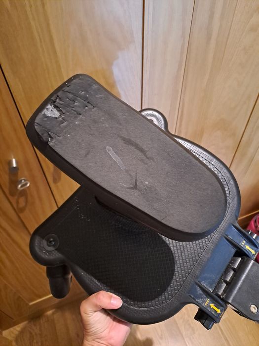 Adaptador Universal Com Roda E Assento Para Carrinho De Bebé Preto