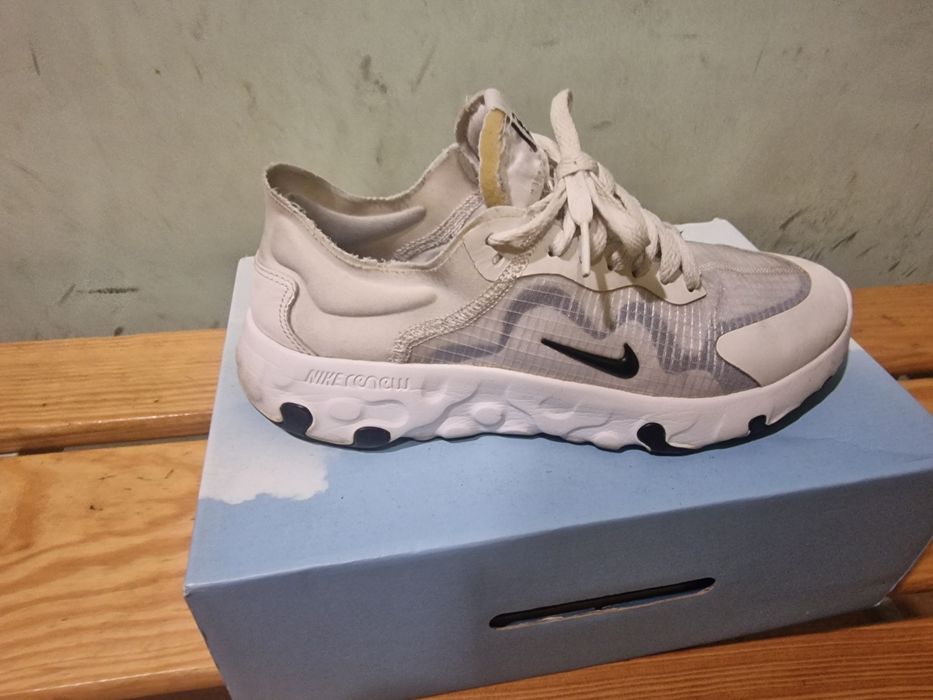 Nike react brancos 40
