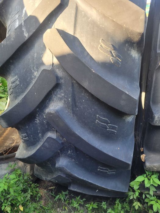 Opona szt 1 alliance 650/85r38