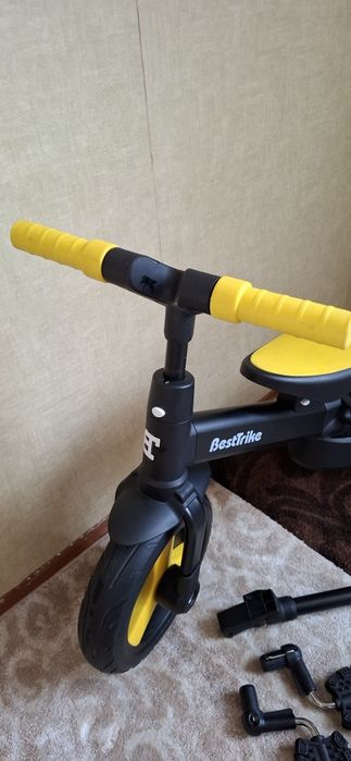 Дитячий триколісний велосипед-трансформер Best Trike