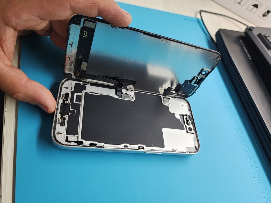 iphone 16 екран, камера , дисплей запчастини