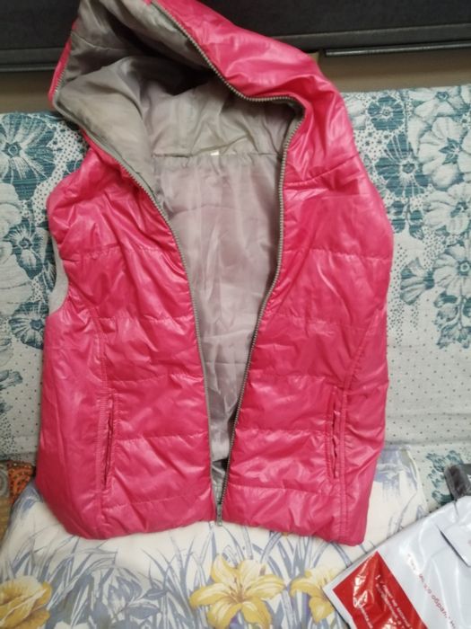 Жилетка женская.