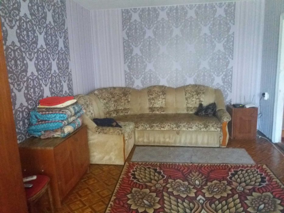 Подобово , на місяць два.  Київ  Теремки. 10 окремих спальних місць.