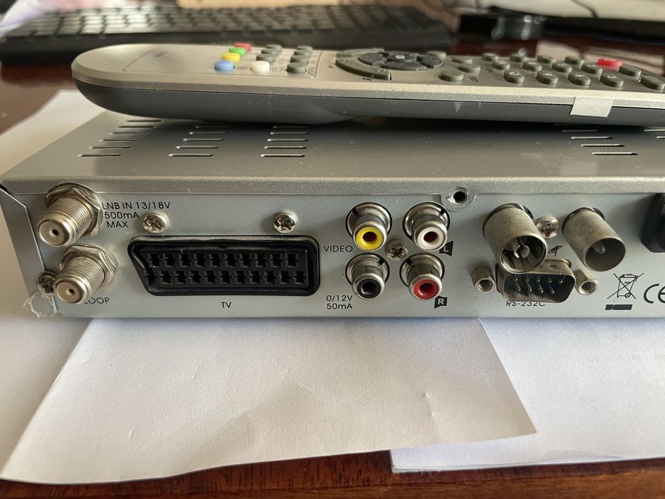 спутніковий тюнер