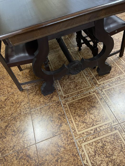 Sala de jantar mogno